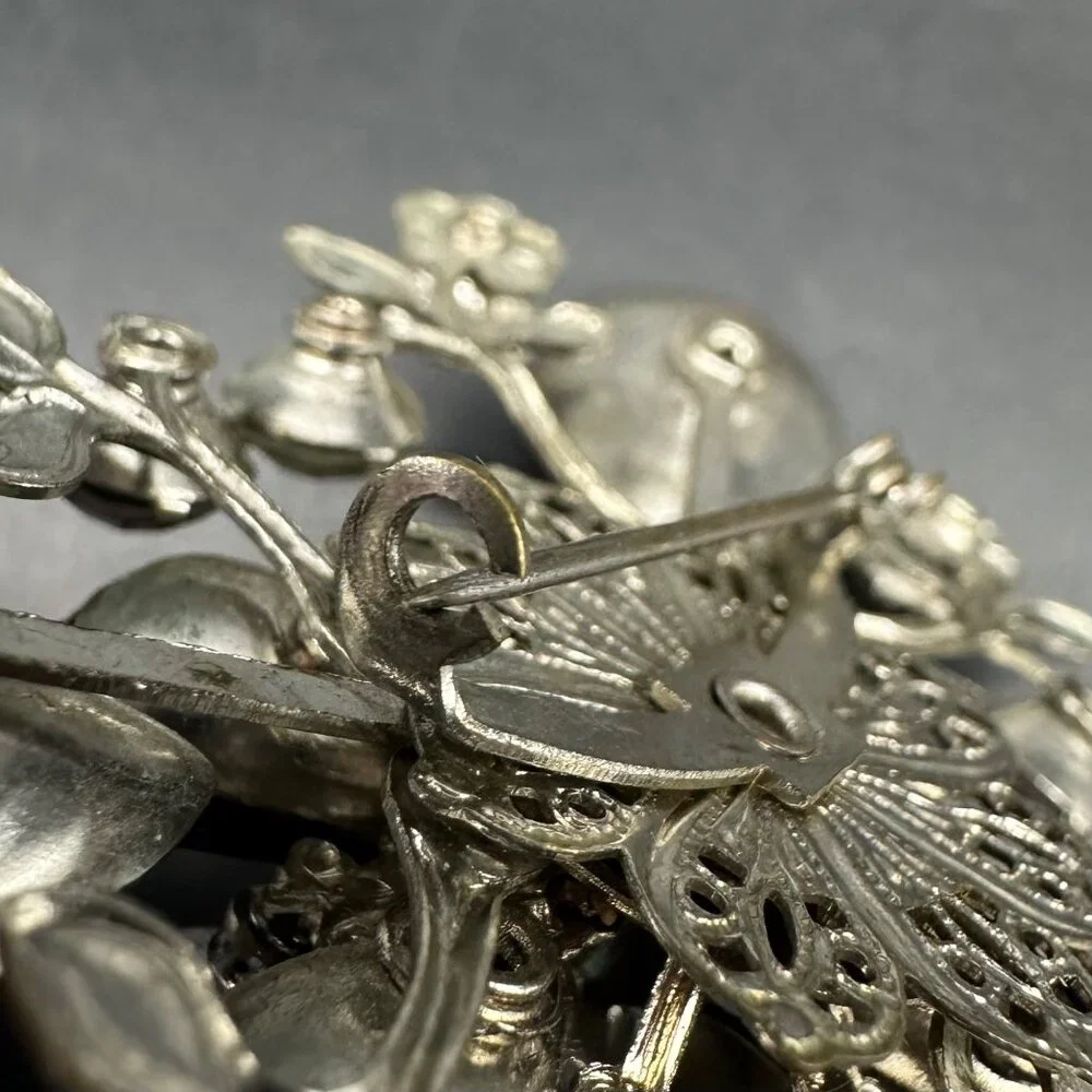 Vintage Brooch Pin Black Aurora Borealis Rhinestones Triangle Statement READ - Picture 8 of 12